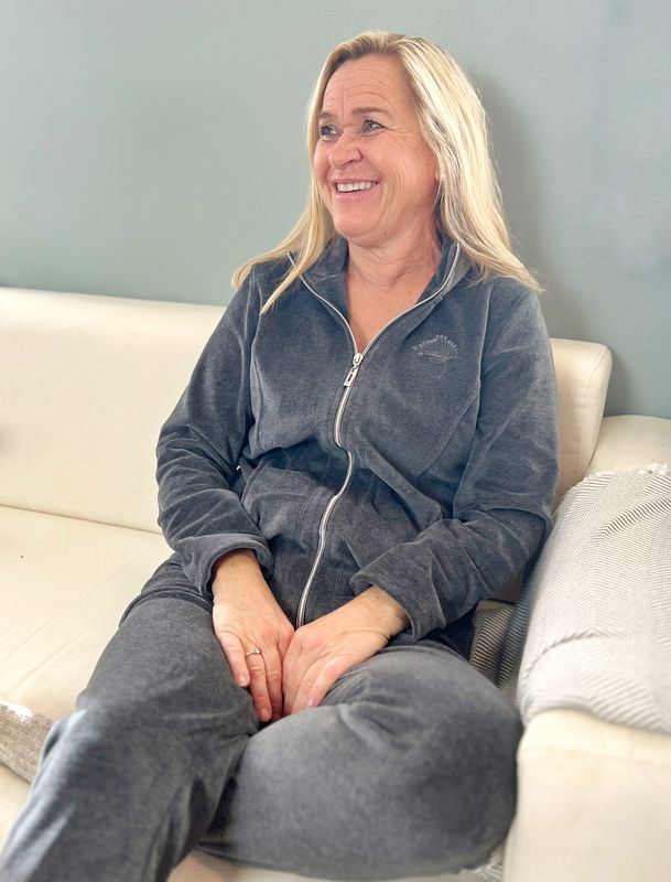 Anne kosedress  mørk grå