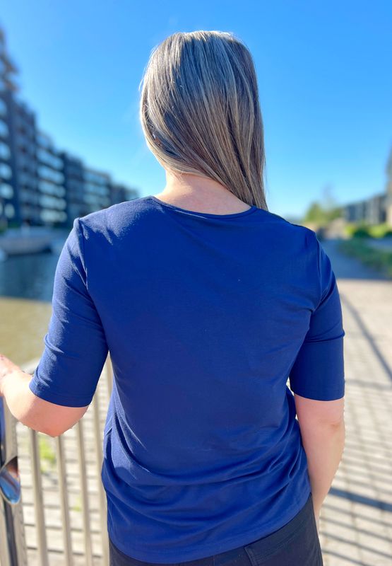 Agnes t-shirt marineblå