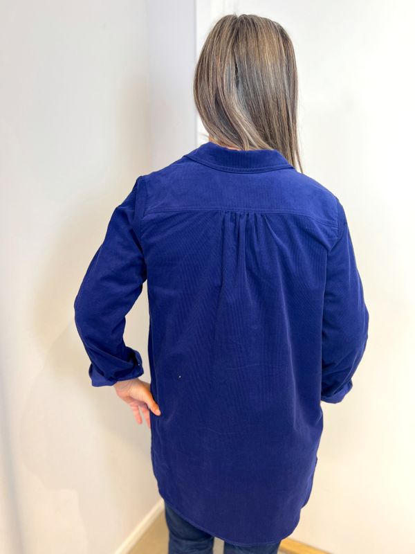 Kjersti storskjorte i cord blå