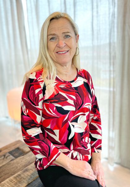 Hovedbilde Nelly topp rød peon