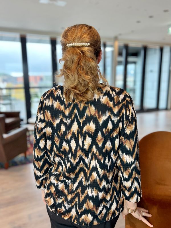 Gry topp brun ikat