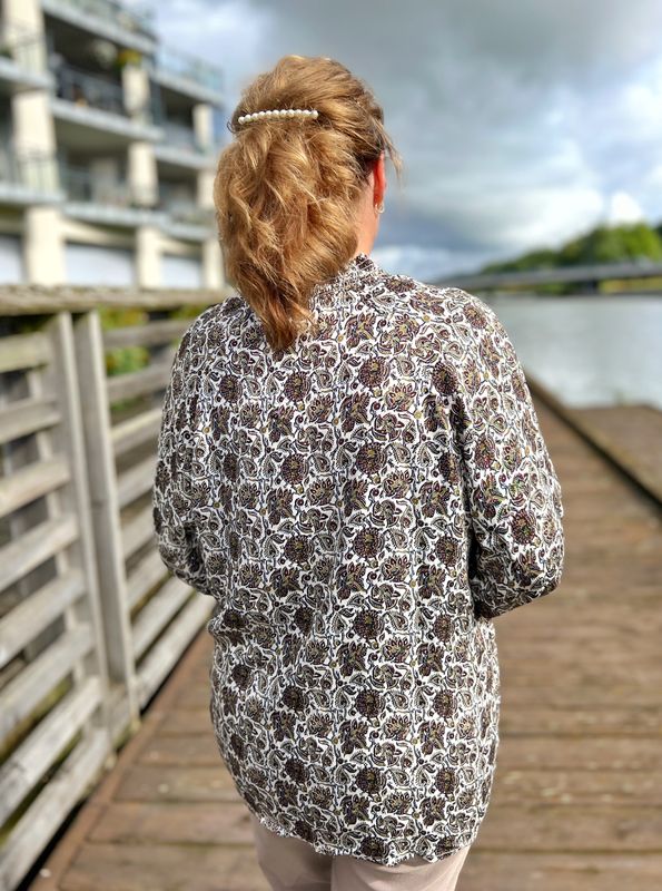 Marion bluse vinrød paisley 