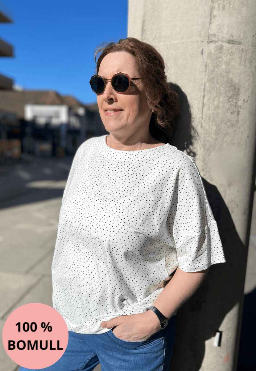 Irene t-shirt svarte prikker