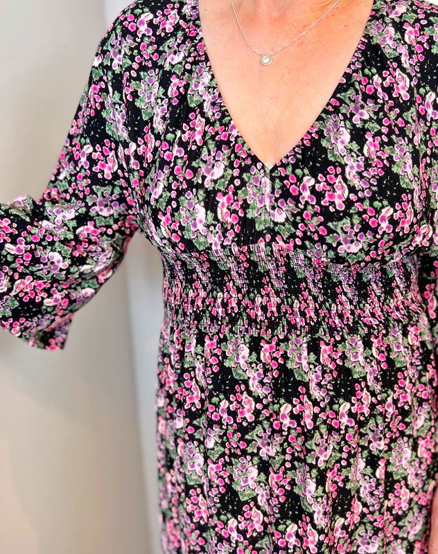 Anette kjole blomster eng