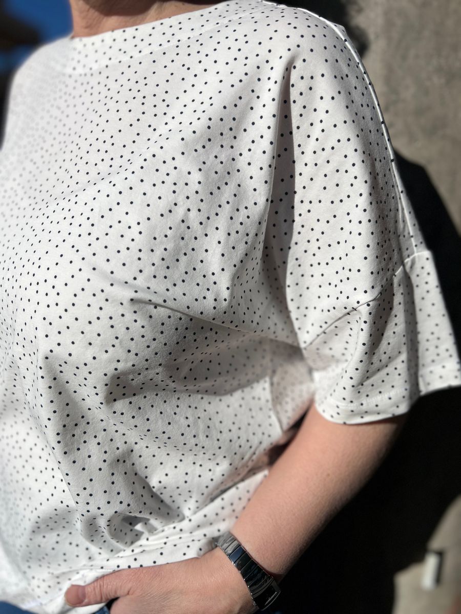 Irene t-shirt svarte prikker