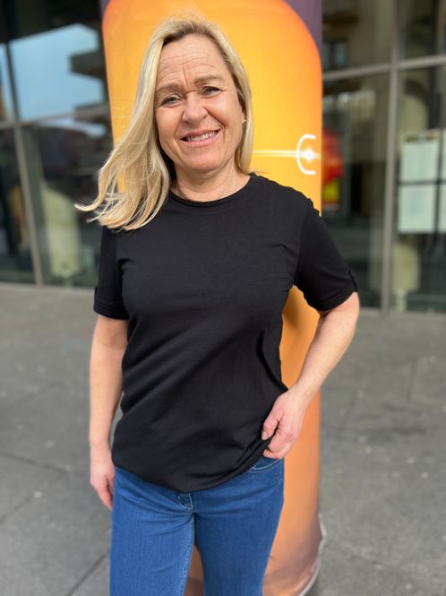 Hovedbilde Ida t skjorte svart