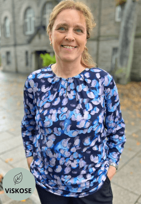 Hovedbilde Kjersti bluse-topp blomster blå