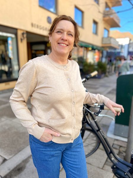 Hovedbilde Amalie klassisk cardigan beige melert