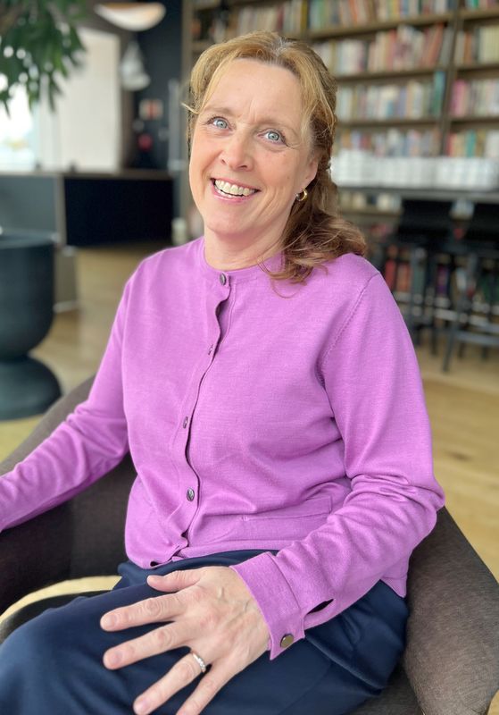 Jorunn strikkejakke orkidé